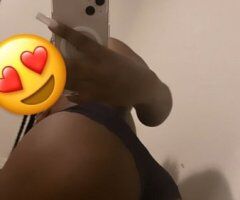 Denver escorts - Petite & Creamy Escort — Carplay & Incall (Pictures Verified)