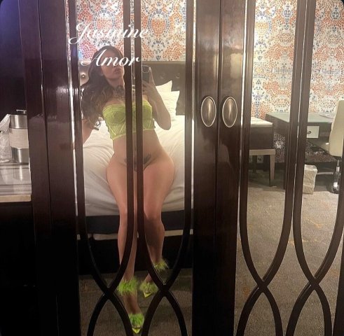 Jasmine Amor — Female Escort with Video Verification (Mendocino, CA) - 1