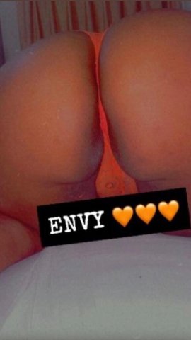 In-calls only: short chubby ebony with deep throat - 1