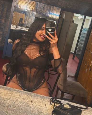 Latina / Piel Negra (23) — Incall only - 1