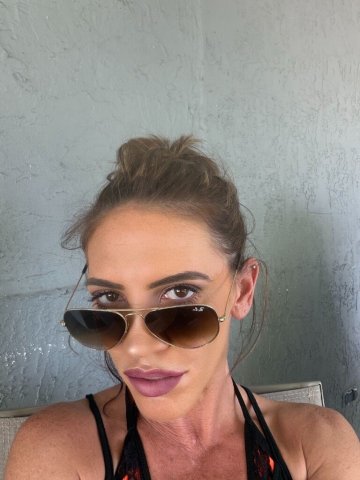 Butterfly Lips & DSL Style — West Palm Beach Outcalls - 1