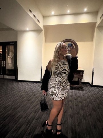 Modesto Female Escort — discreet video verification & private Face Time - 1