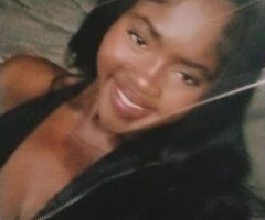 Palmdale/Lancaster escorts - Palmdale/Lancaster Thick Amazon Goddess Escort — Fetish-Friendly