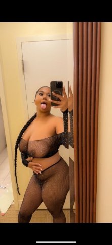 Heavenly Starr — Tacoma WA Multi-Hours & Overnight Fetish-Friendly Escort - 1