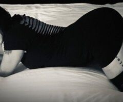 Palm Springs escorts - Palm Springs Female Escort — Incalls Only, Firm Rates