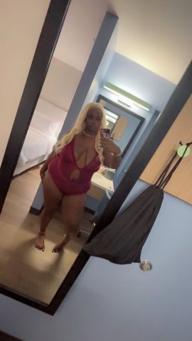 El Paso Thick & Curvy Babe — Incall/Outcall Party Favors (No GFE/No BB/No Anal) - 1