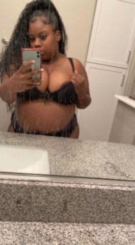 Tulsa OK Thick Escort — Respectful, Honest Fun - 1