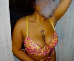 Curvy Asian Escort in Colorado Springs — FaceTime & Video - Image 3