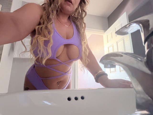 Lacey — Cuban Incall/Outcall, Vdara Hotel & Car Dates (Las Vegas) - 1