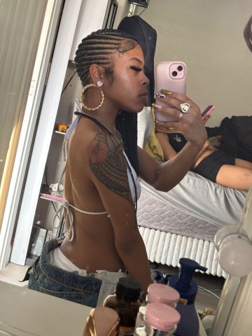 Las Vegas Female Escort — Soft lips & wet pussy - 1