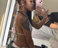 Las Vegas escorts - Las Vegas Female Escort — Soft lips & wet pussy
