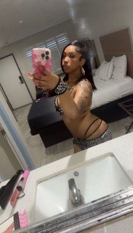 Chyna — Petite Flirty Blasian Escort in Lake Charles (Outcalls) - 1