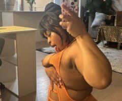 Indianapolis INCALL Female Escort — no law or police, no BBJ/bareback - Image 5
