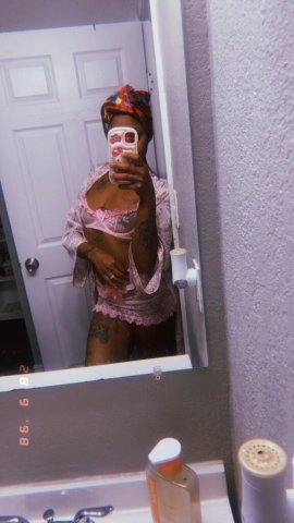 Kansas City, MO Female Escort — in-call $100 till 11pm - 1