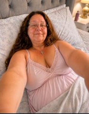 Appleton VIP Female Escort for Oral, 69 & Video Chats - 1