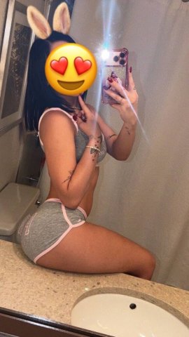 Colombiana apretadita y mojadita en Pittsburgh, PA - 1
