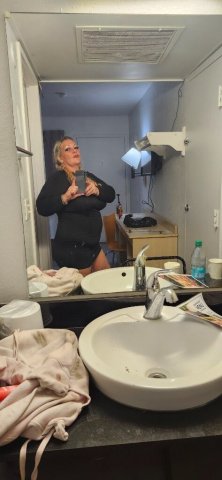 Phoenix Female Escort — Switch - 1