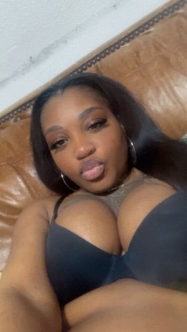 Shreveport Redbone Escort — 5'4 - 1