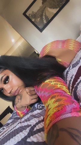 Oakland/East Bay MILF In-Call — Latina Chubby Escort (Extras, Anal, Fetishes) - 1