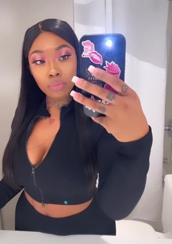 Female Escort in Fayetteville, Arkansas — Outcall Appointments - 1