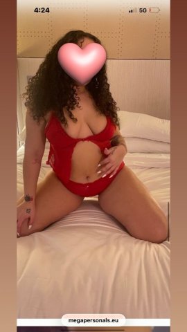 Tacoma WA Female Escort — In-call & out-call for one night - 1