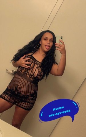 San Francisco CA Petite Aleah — Female Escort Outcalls - 1