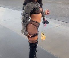 Bakersfield escorts - Bakersfield Mixed-Breed Young Women — In/Outcall, Massages & Happy-Endings