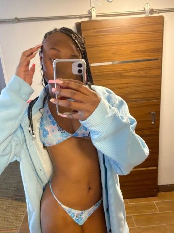 Monroe, Michigan Female Escort — Spell Specialty Riding & Boyfriend Experience - 1