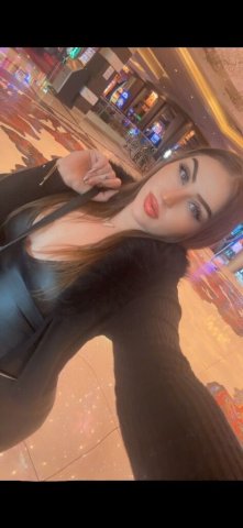 Reno, Nevada Female Escort — Dinner dates, private outings, back rubs - 1