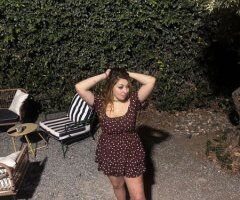 Sacramento escorts - Scarlett Lee & NikkiSin — Curvy inked brunettes for double duos in Sacramento, CA