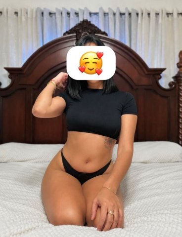 Latina Escort (28) in Ocala — Español - 1