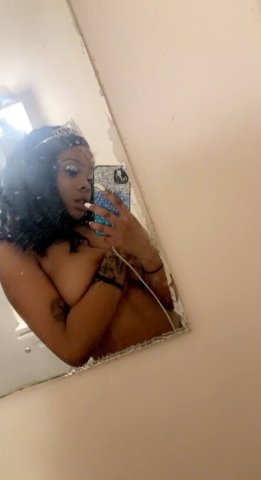 Minneapolis/St. Paul Independent Discreet Female Escort — Incalls, Outcalls, Cardates, FaceTime - 1