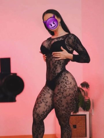 Seattle Latina Female Escort — massages, caricias & erotic positions - 1