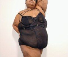 Toledo Ohio 1-Hour Only Female Escort - Image 2