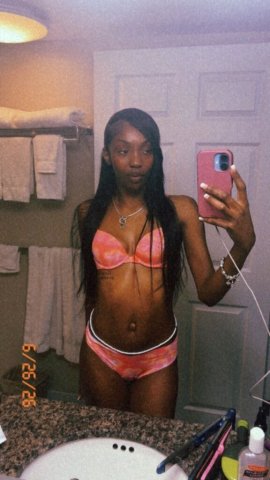 Monterey, CA Female Escort — Outcalls/Incalls + Facetime - 1