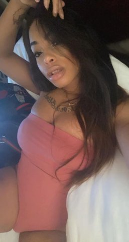 Clarksville Party Girl Escorts — Discreet Mature Connections - 1