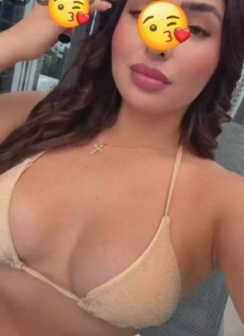 Chica latina en Jacksonville, FL — servicio de escort - 1