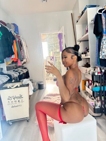 Warwick RI Ebony Dreamdoll (24) — Fetish-Friendly Domme - 1