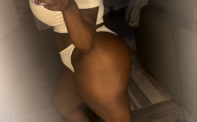 Raleigh-Durham Throat-focused Female Escort — Check my new video - 1