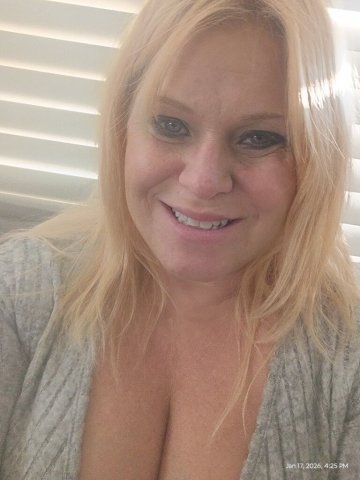 Bridgeport Female Escort — Incall, “Baby Face” verification, no games - 1
