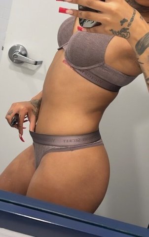 Incall/Outcall Female Escort in Eastern NC — Car Play & Nuru Massage - 1