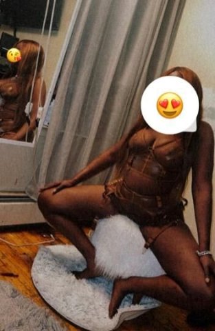 Westchester Female Escort for Outcall & Carplay - 1