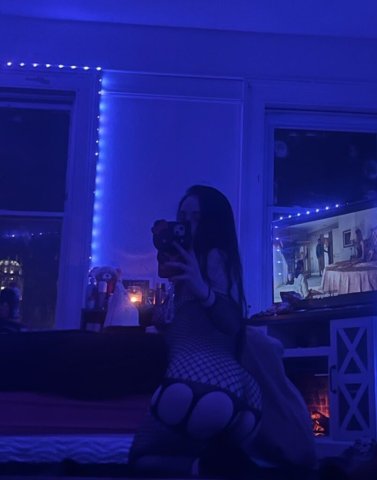 Brooklyn NY Female Escort — Incalls & Outcalls (Deposit Required) - 1