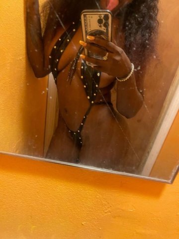 Colombian Latina Escort in Biloxi — Chocolate-themed (22) - 1