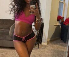 Pittsburgh Female Escort — Somer, 2-Girl Special (1 Hour) & Rates - Image 2