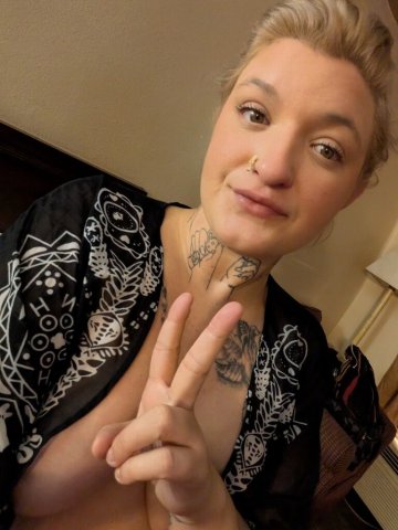 Milly May — Tall, Long-Legged Female Escort in Lawton (No Deposit Specials) - 1