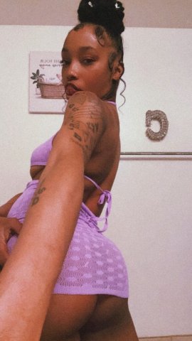 Boston Female Escort — Outcalls With Small Deposit Fee - 1