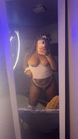 Female Escort in Dayton, Ohio — Discreet Adult Services - 1