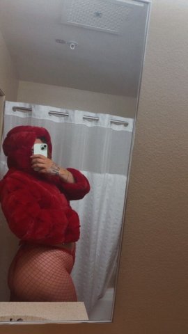 San Fernando Valley Incall & Outcall Curvy Escort — Fetish & Feet Focus - 1