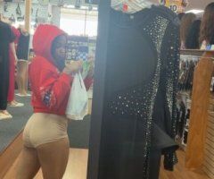 Indianapolis Female Escort — slim build, 5'5 tall - Image 3